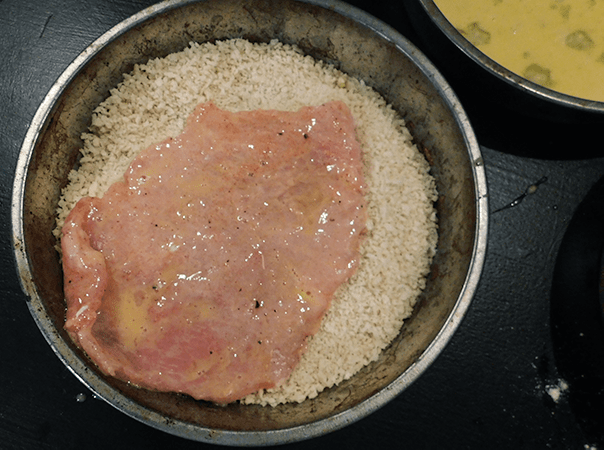 Panko for breading the pork milanese